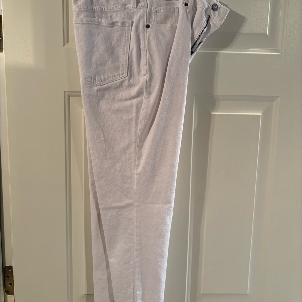 NWT Women's Old Navy White Jeans